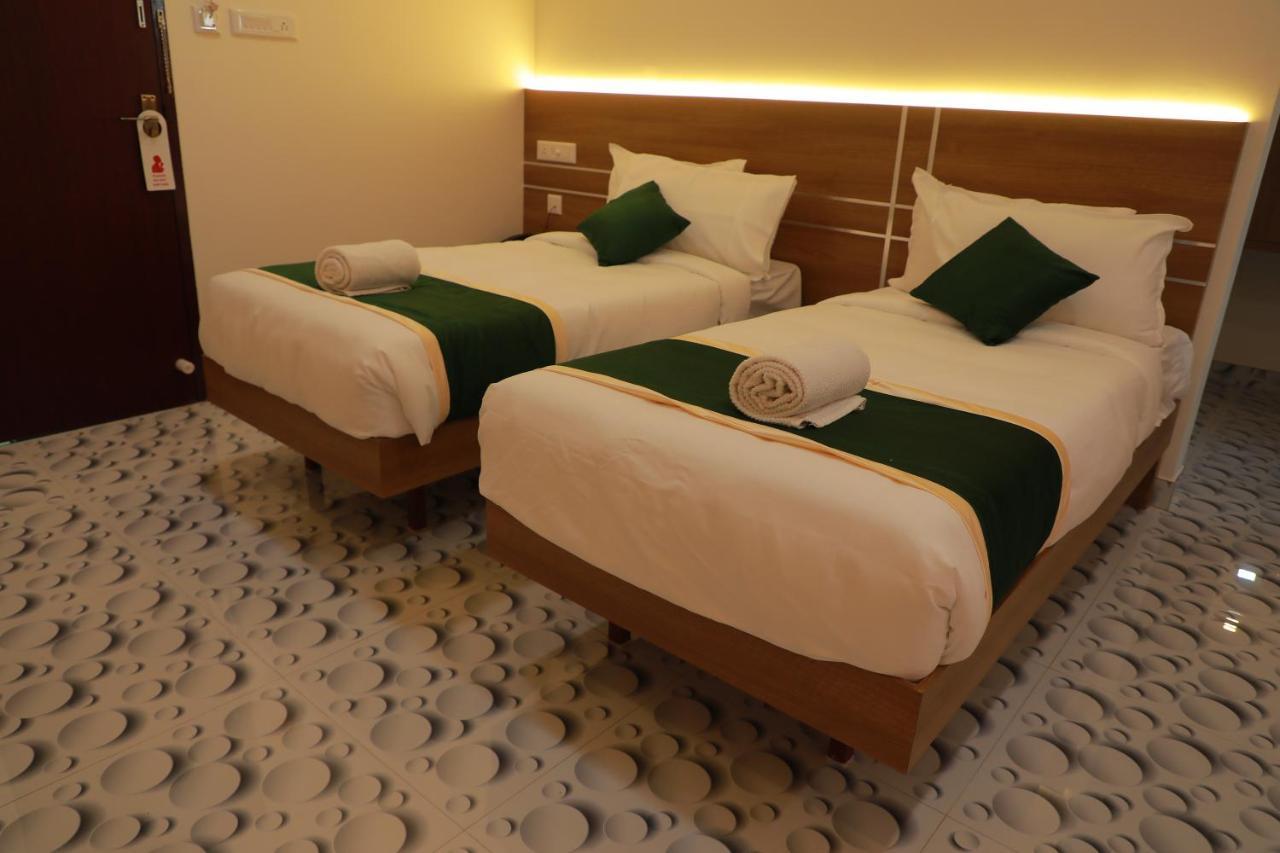 Delano Residency Hotel Kaliyal Exterior photo