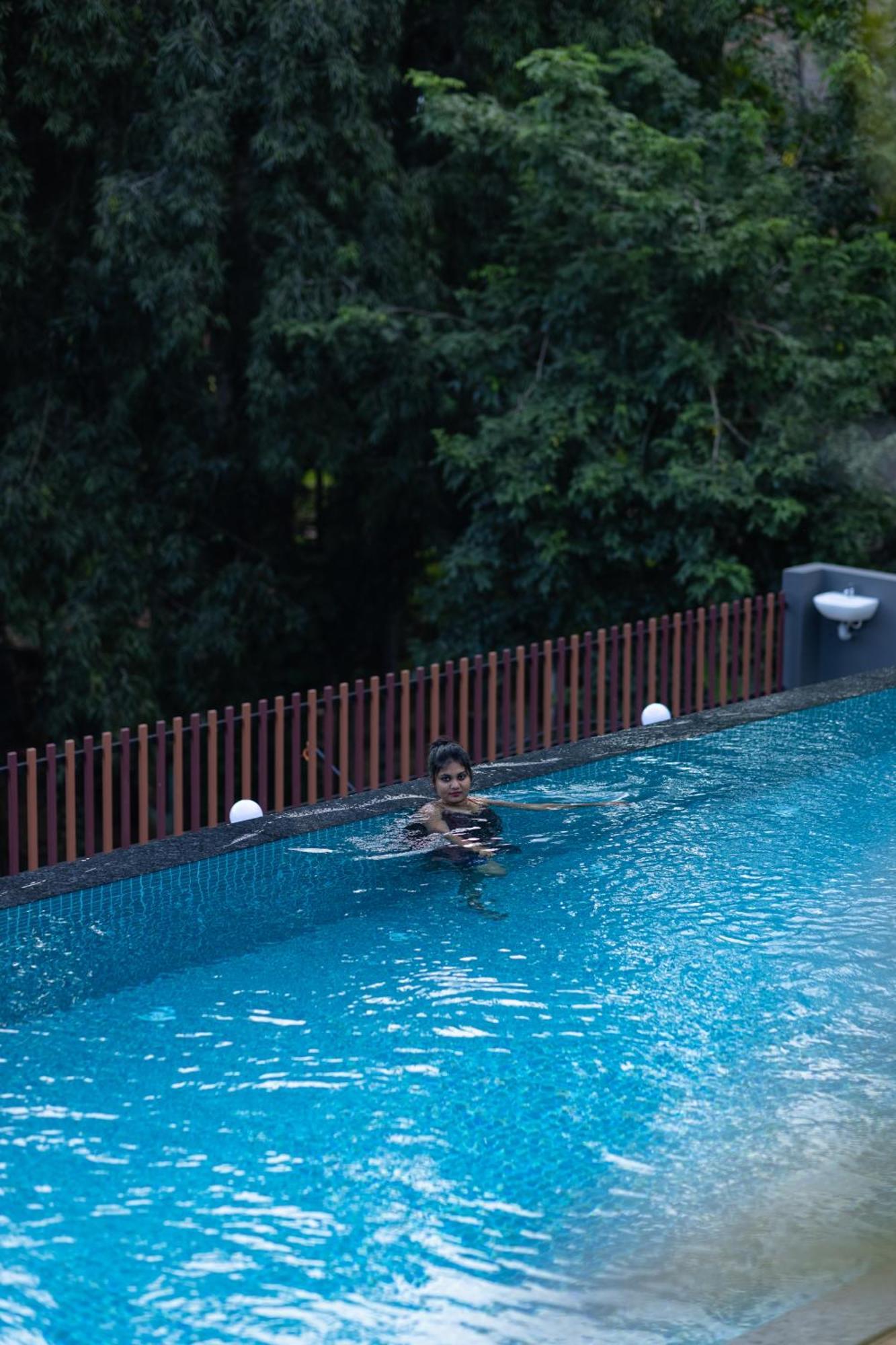 Delano Residency Hotel Kaliyal Exterior photo
